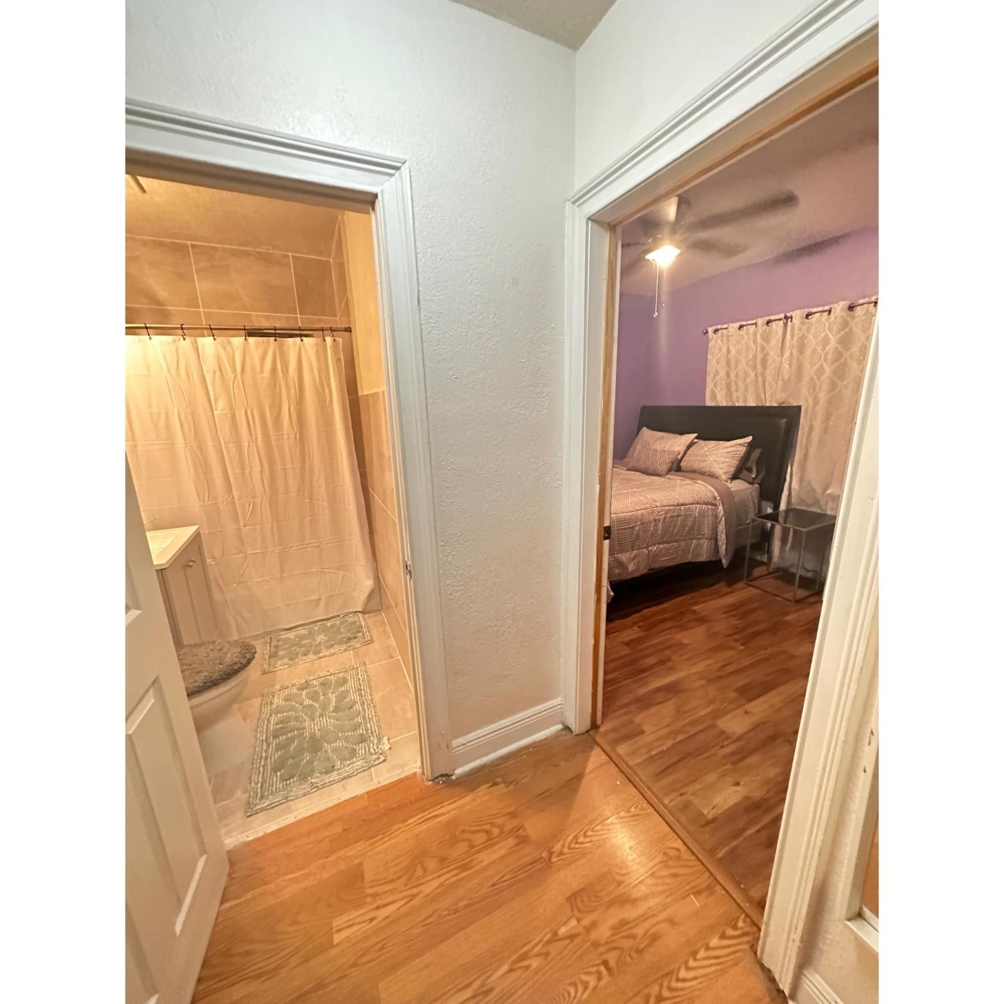 Habitación en casa particular Cozy 420 Near Wynwood Art District Miami